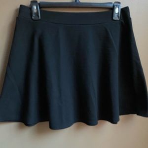 🖤JOE B Juniors’ Size Large Ribbed Black skater skirt🖤